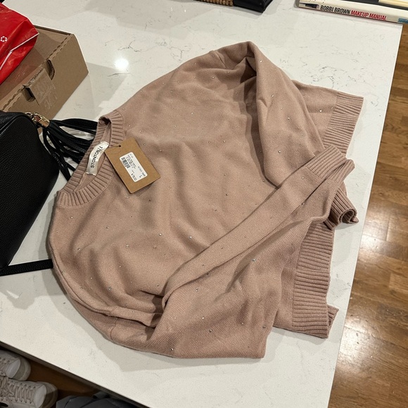 Light tan cropped sweater with stones - Picture 4 of 5